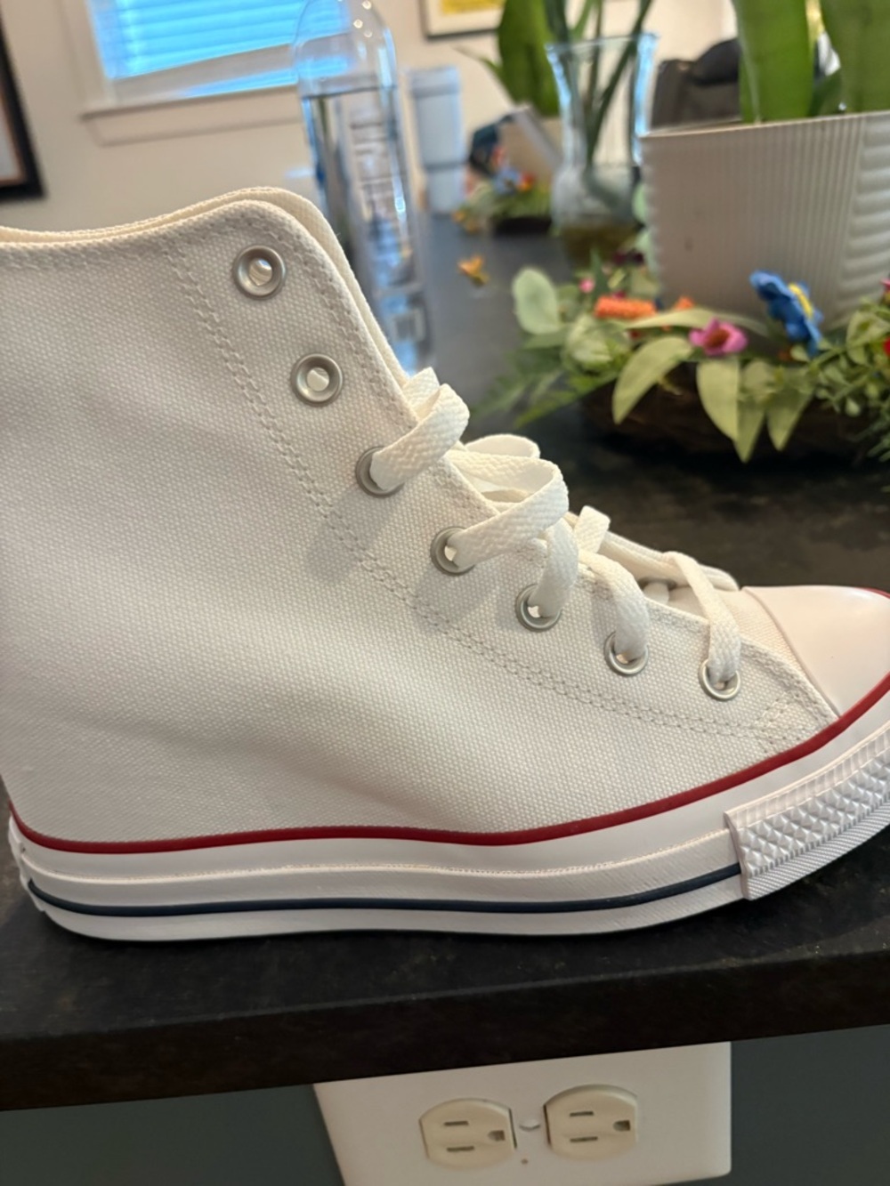 Converse Chuck Taylor All Star Classic Wedge Platform Women’s Size 9 White NIB - Picture 3 of 12
